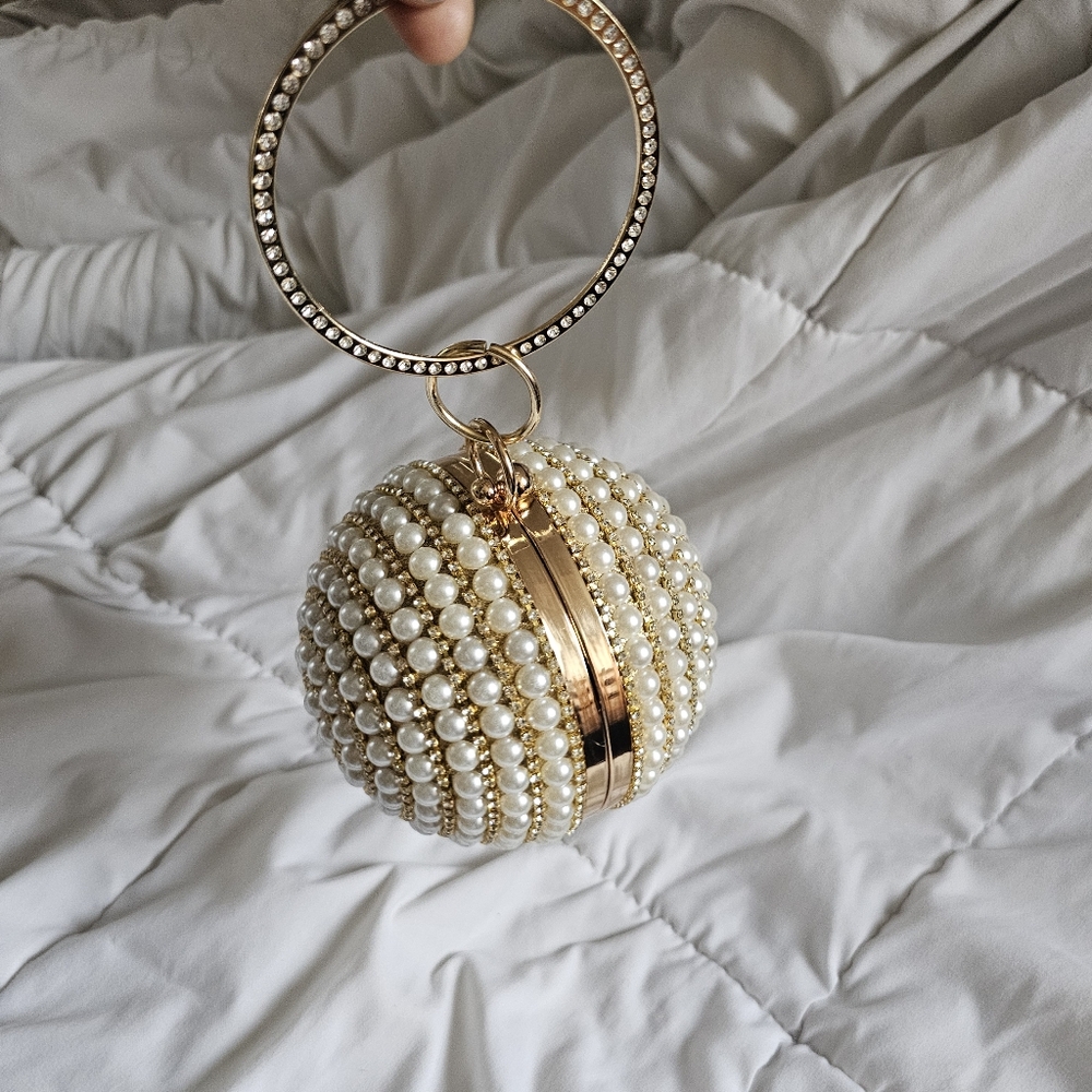 pearl ball evening clutch
